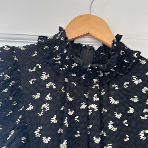 Winter / fall dress whistles size 4 - Picture 4 of 8